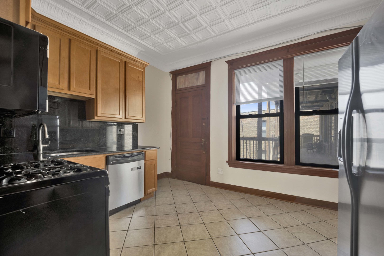 1404 W Flournoy Street Unit: 3