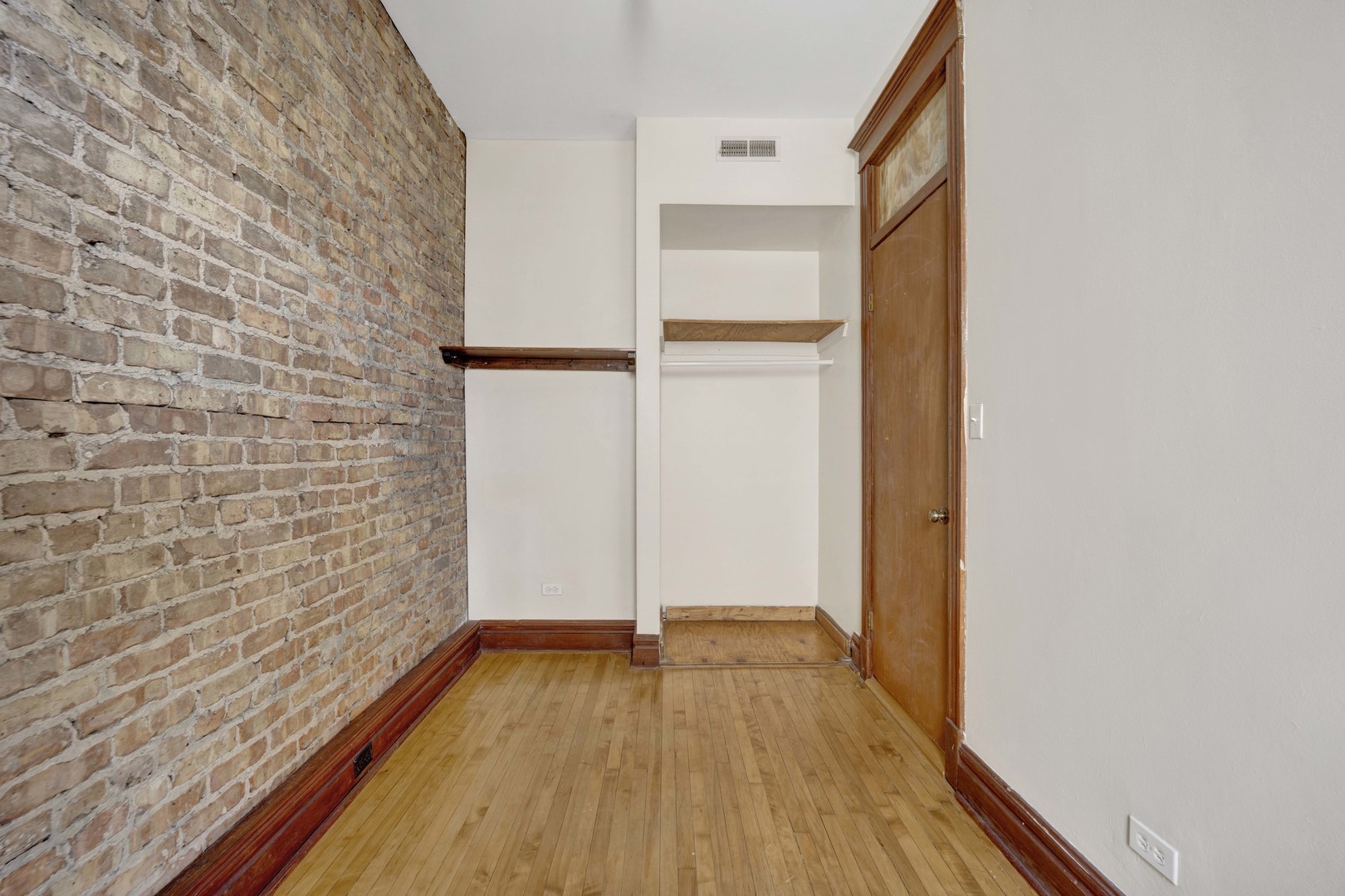 1404 W Flournoy Street Unit: 3