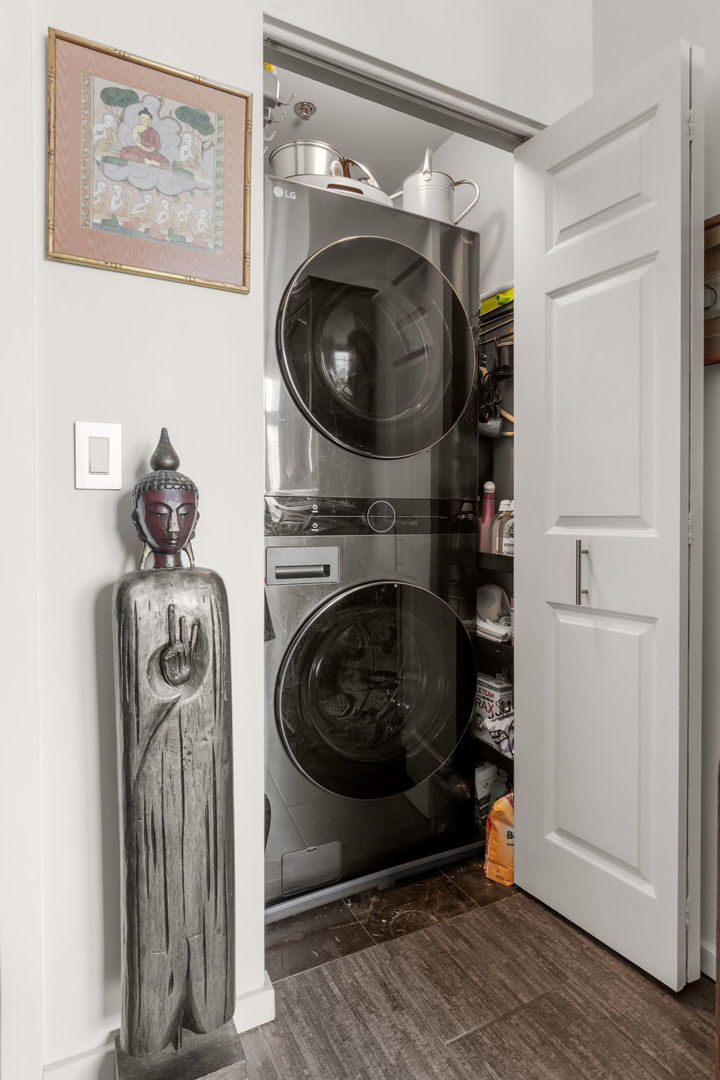 340 W Superior Street Unit: 1603