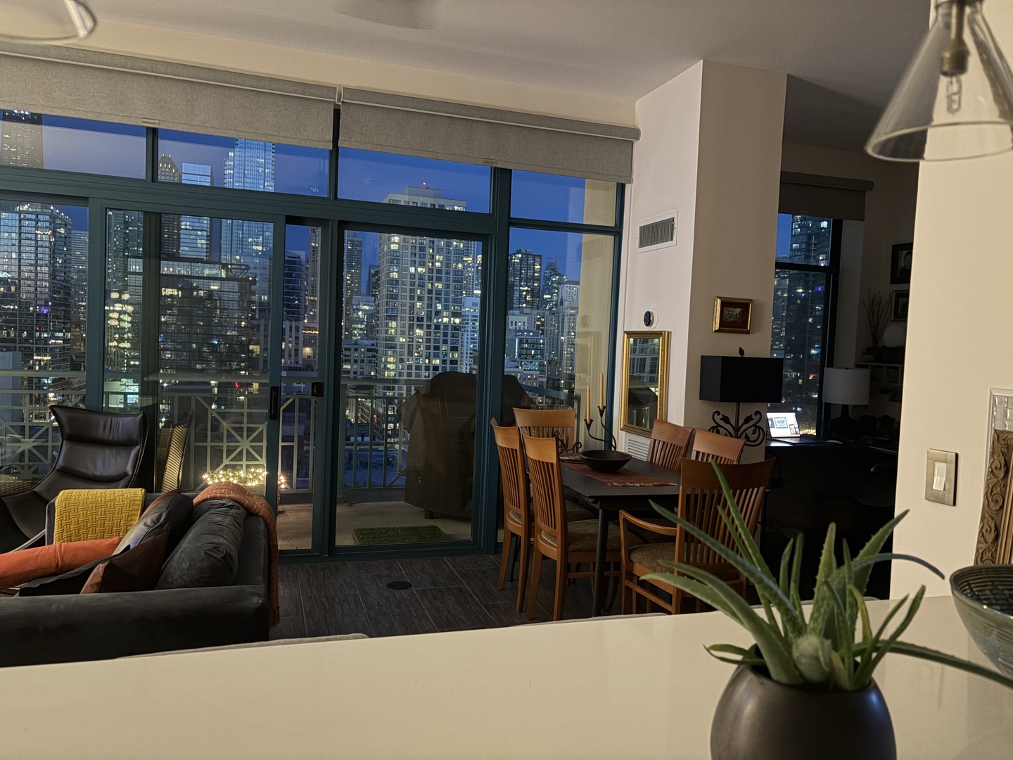 340 W Superior Street Unit: 1603
