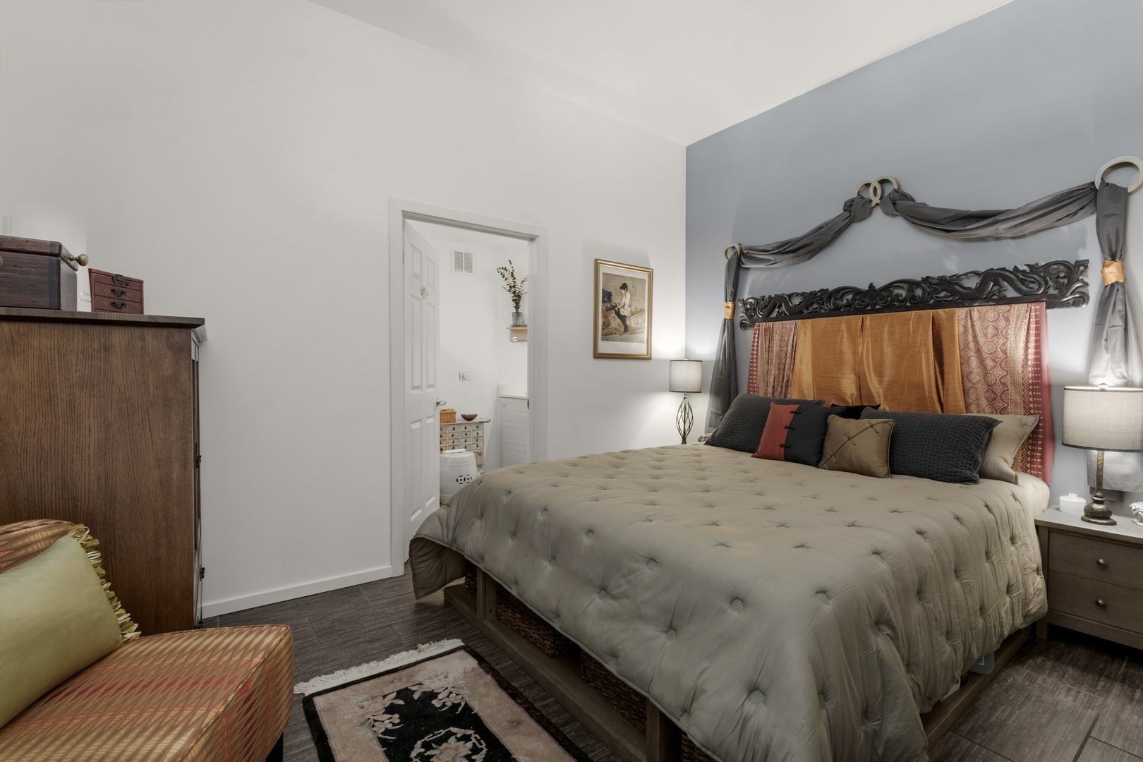 340 W Superior Street Unit: 1603