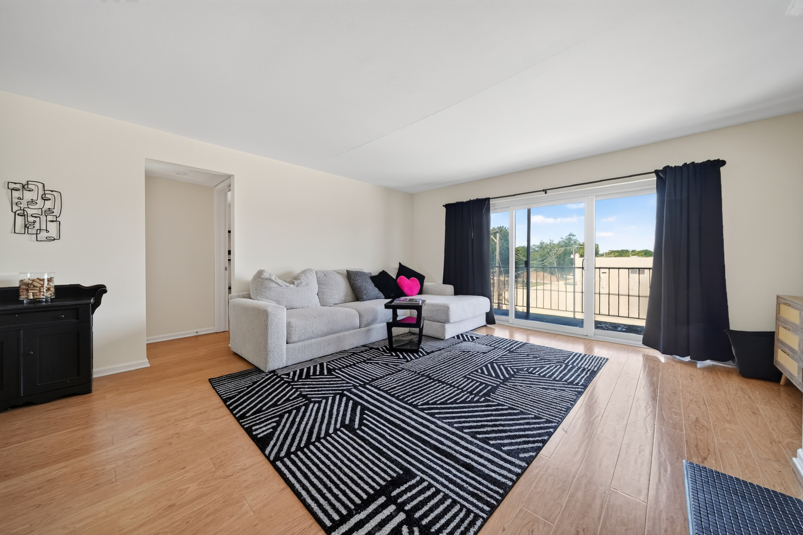 944 N Northwest Highway Unit: 307