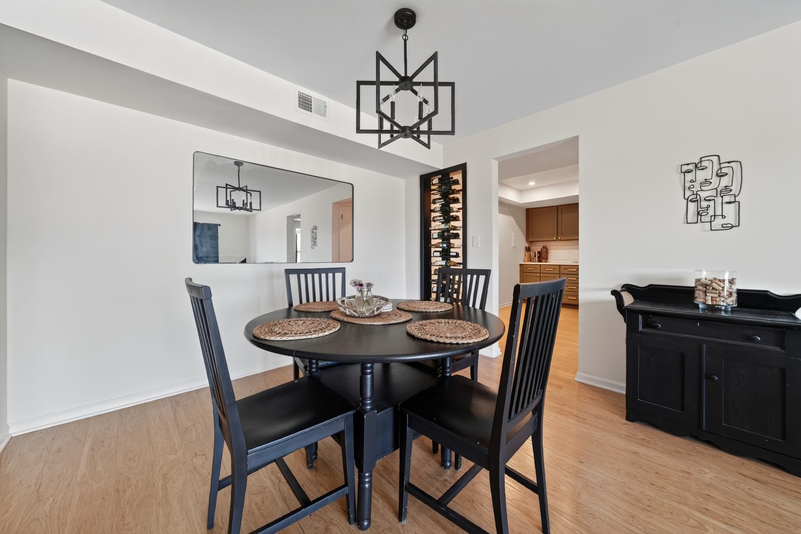 944 N Northwest Highway Unit: 307
