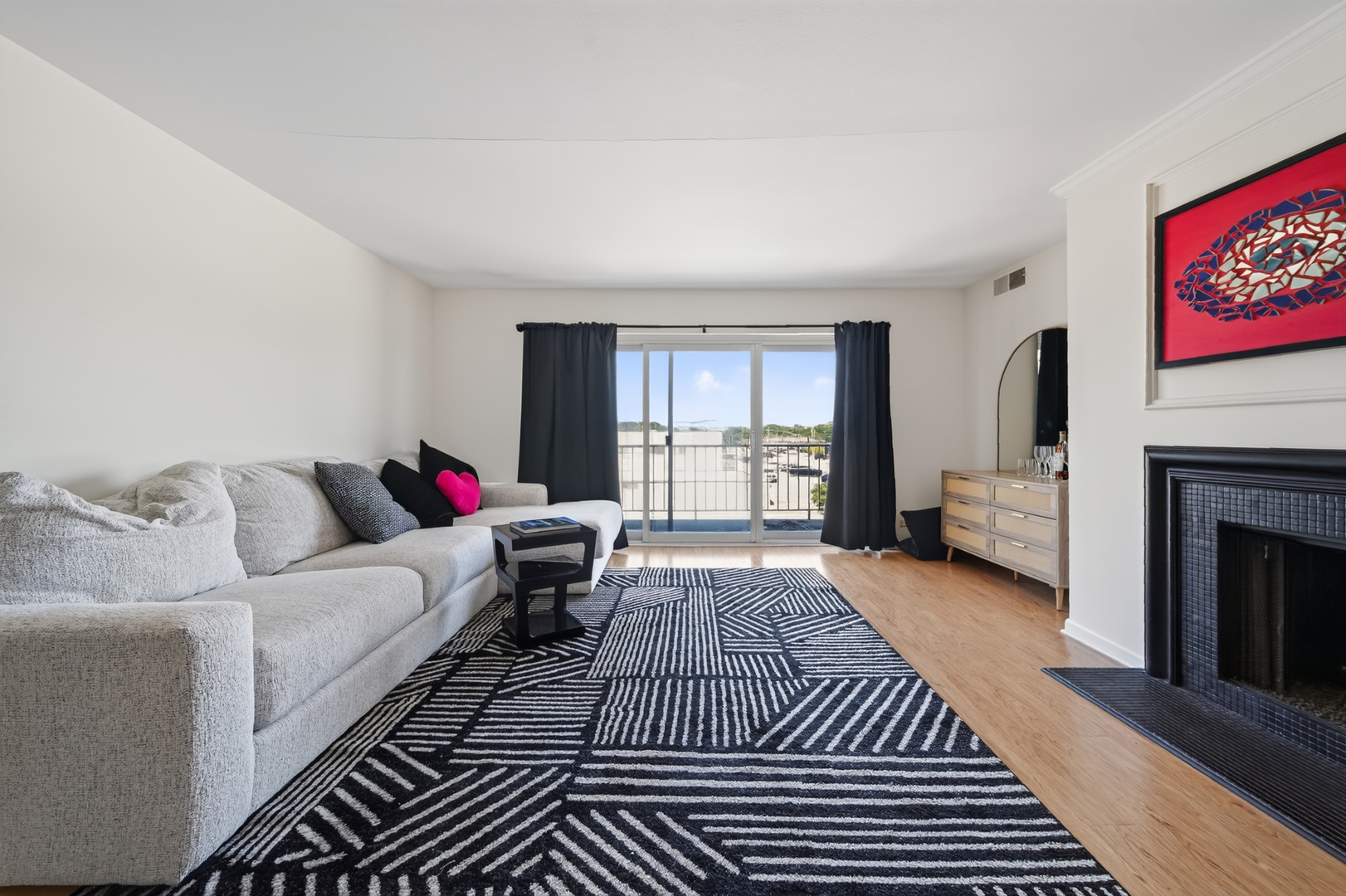944 N Northwest Highway Unit: 307