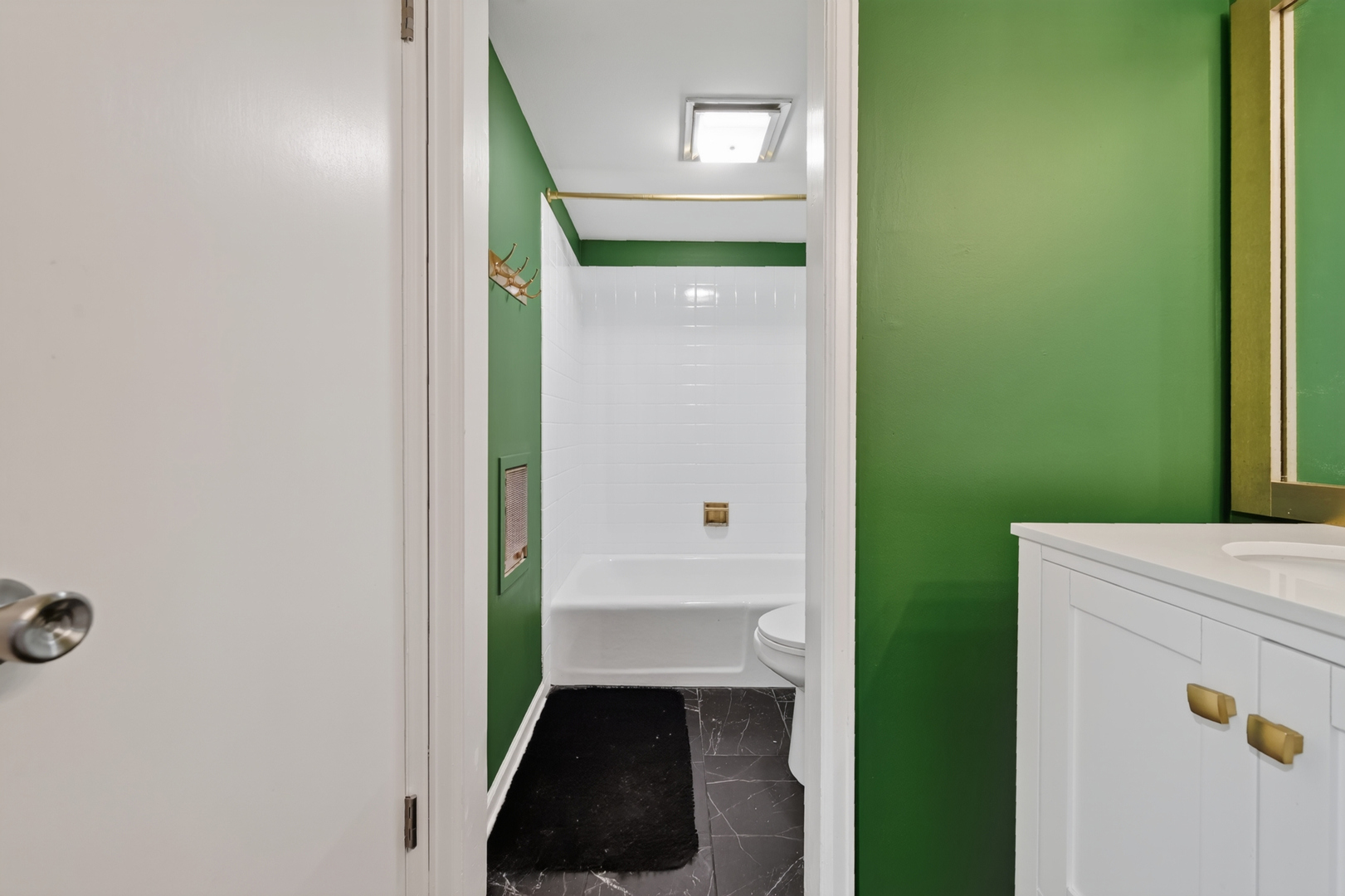 944 N Northwest Highway Unit: 307