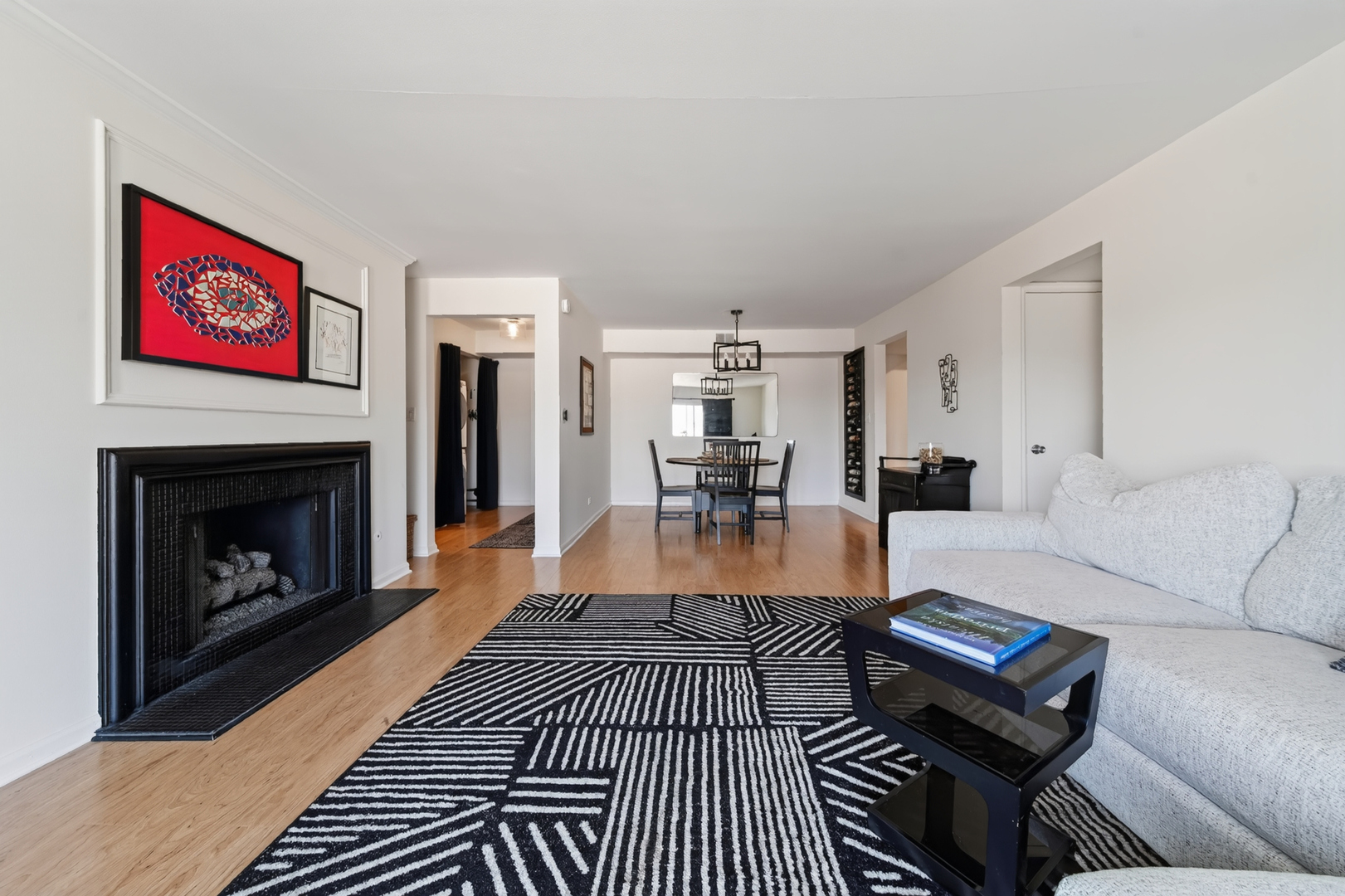 944 N Northwest Highway Unit: 307