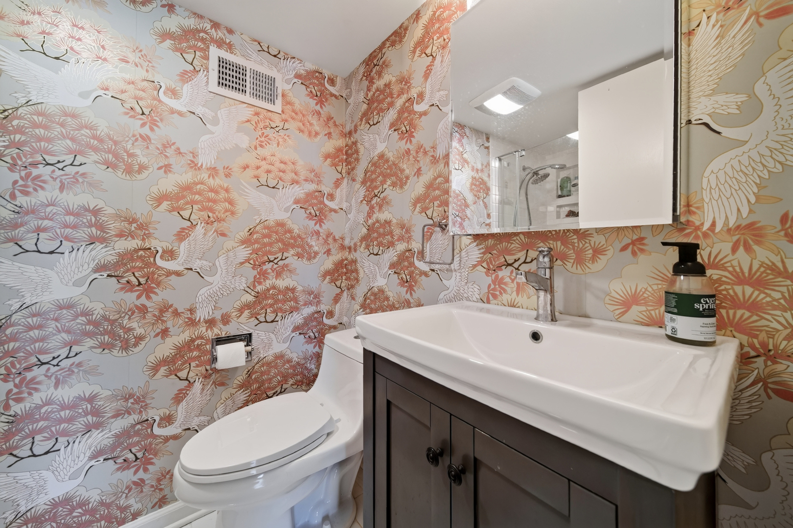 944 N Northwest Highway Unit: 307