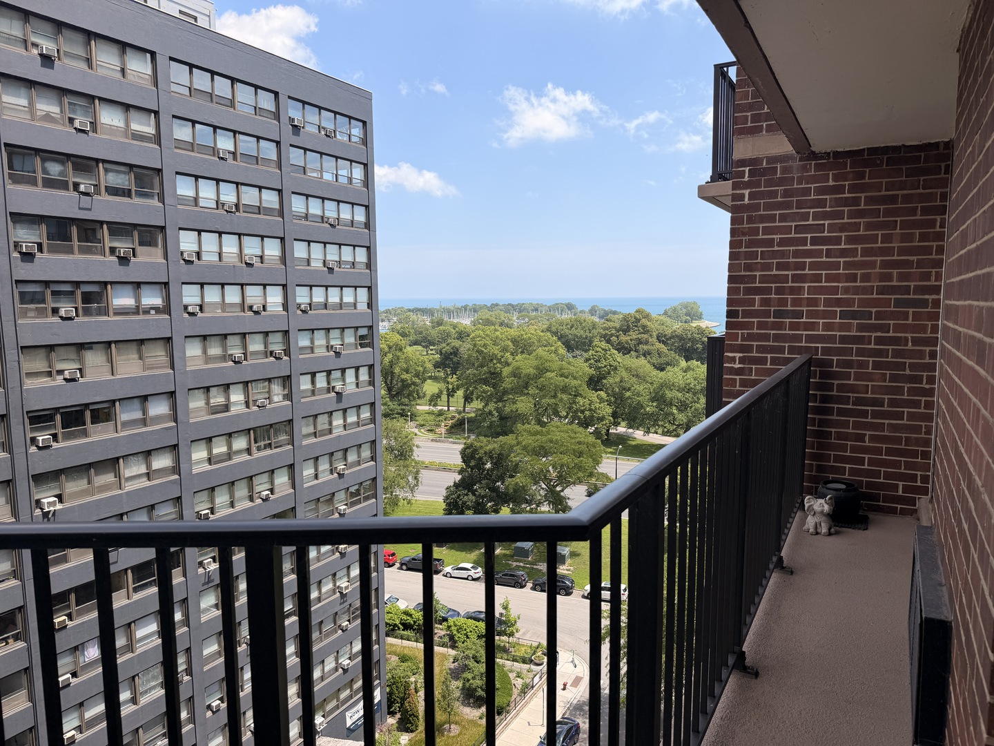4170 N Marine Drive Unit: 12H