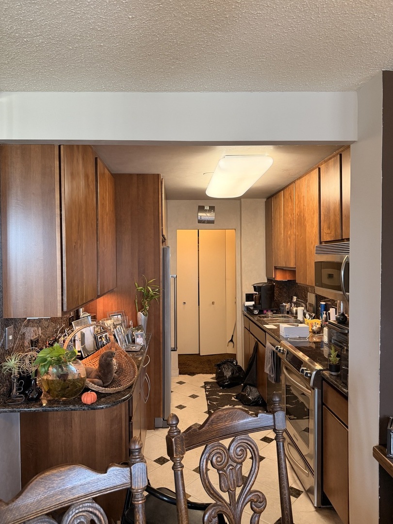 4170 N Marine Drive Unit: 12H