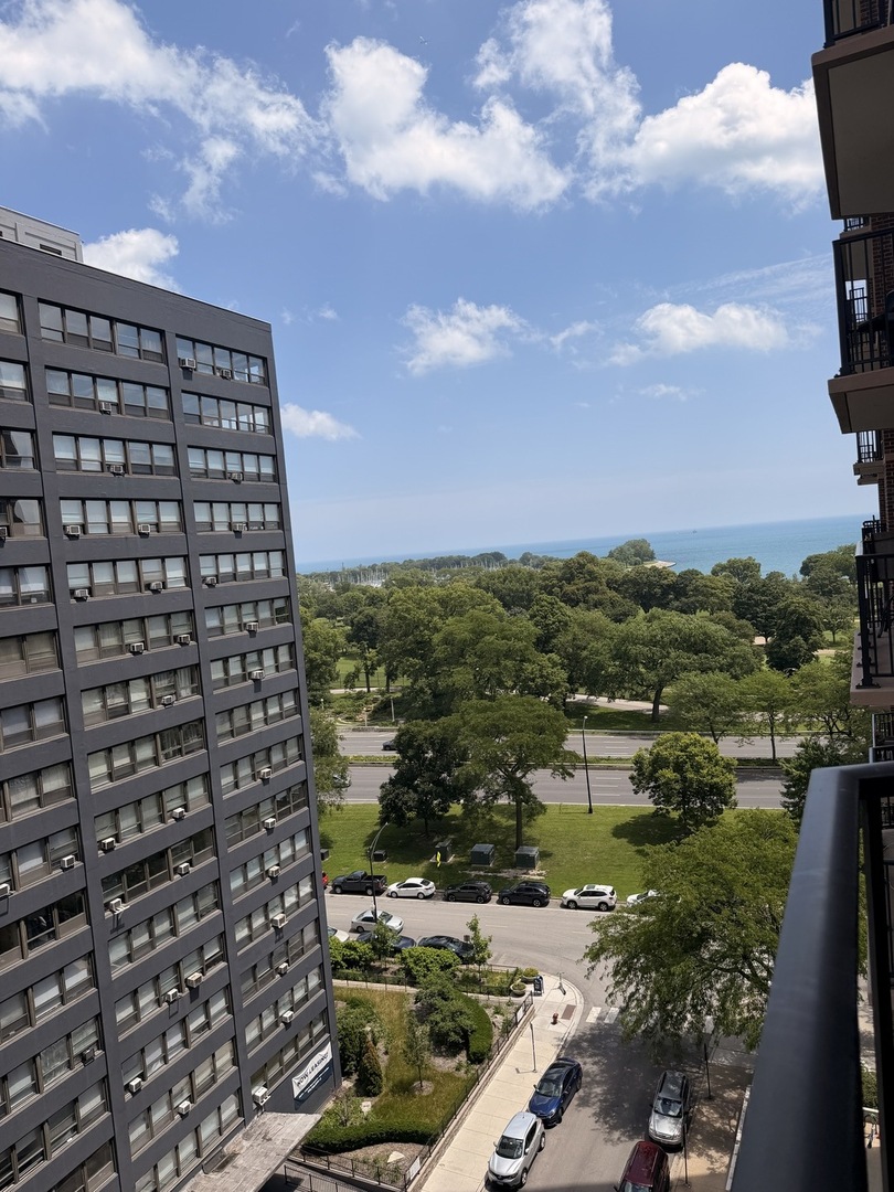 4170 N Marine Drive Unit: 12H