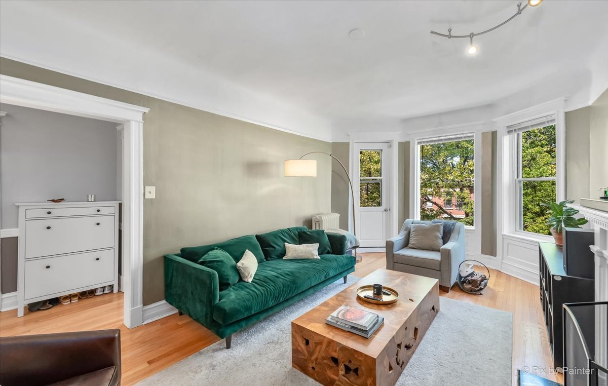 557 W Fullerton Parkway Unit: 3E