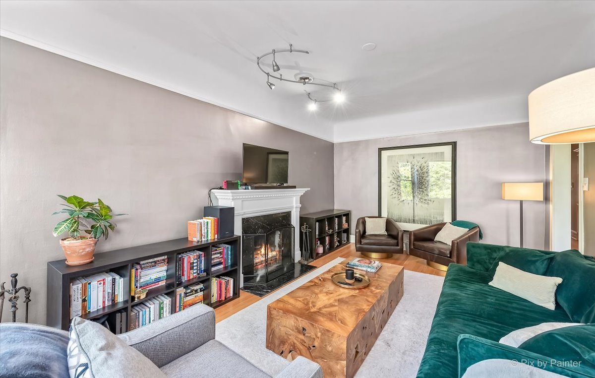 557 W Fullerton Parkway Unit: 3E