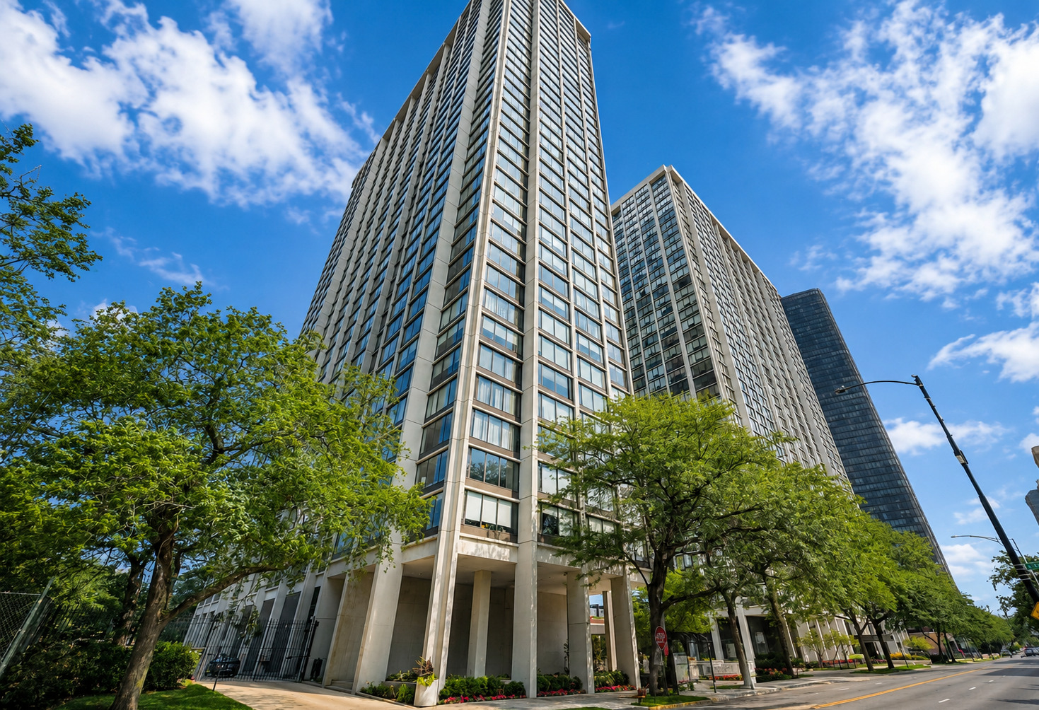 5455 N Sheridan Road Unit: 1715
