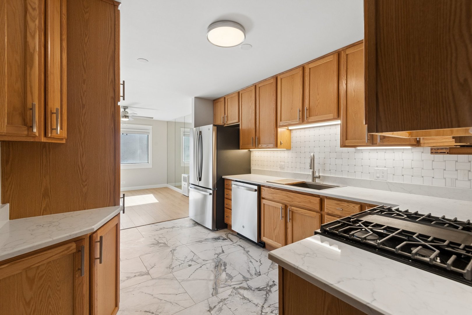 5251 Galitz Street Unit: 412