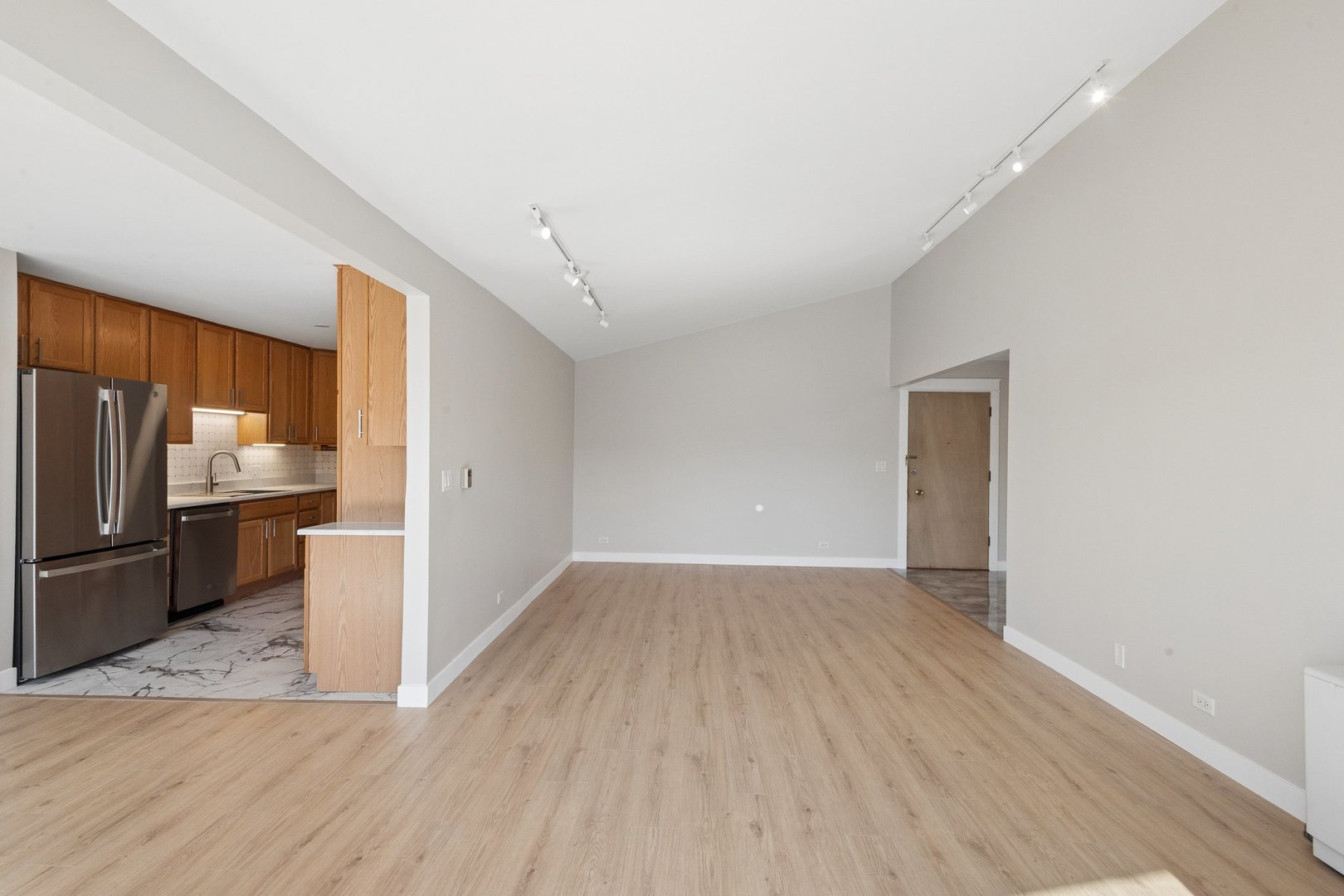 5251 Galitz Street Unit: 412