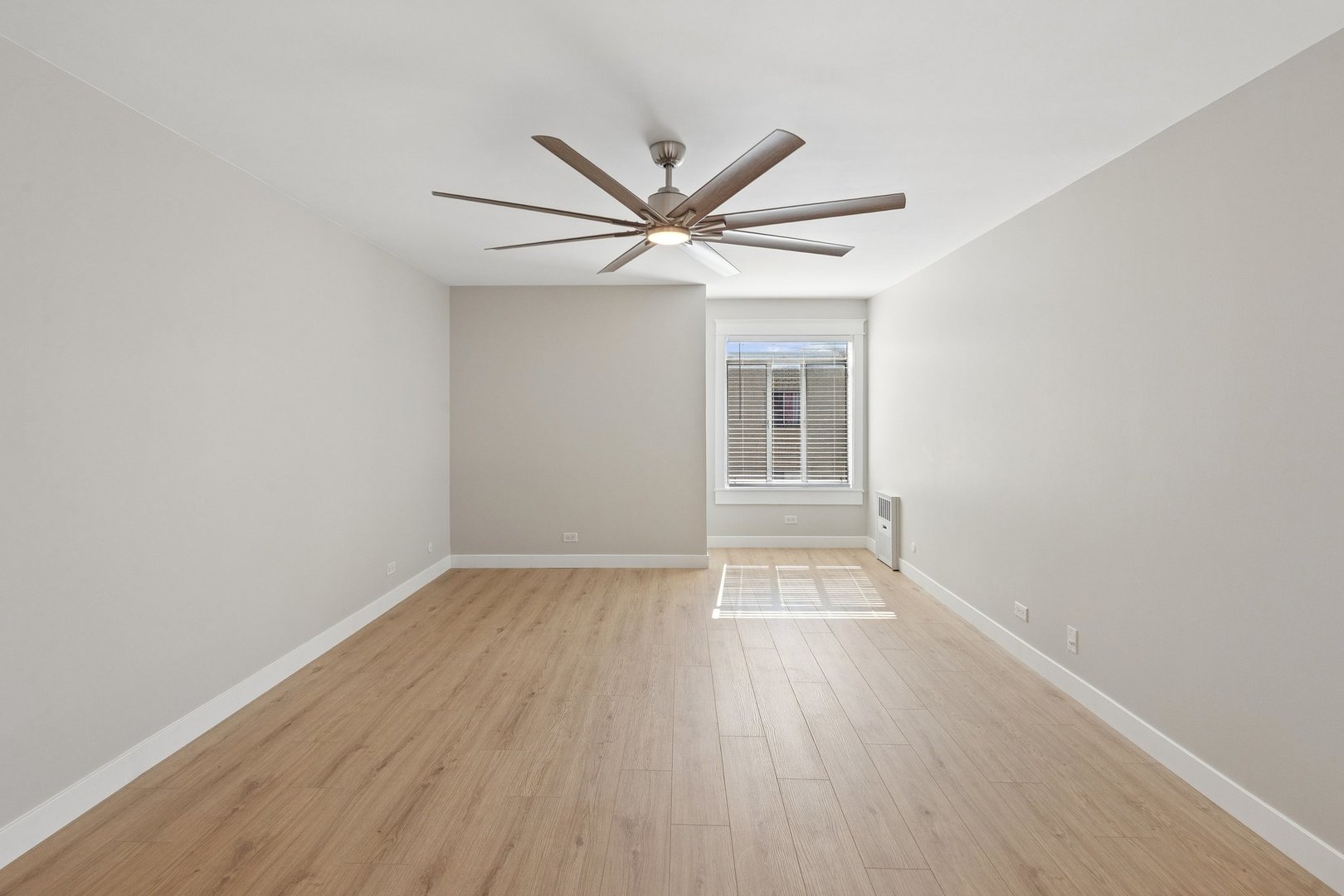 5251 Galitz Street Unit: 412
