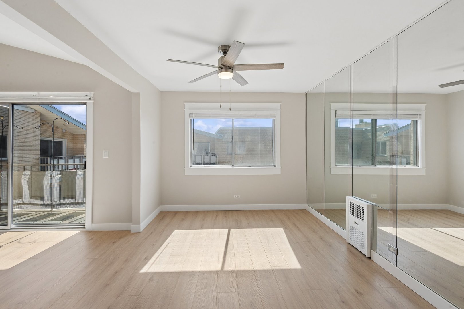5251 Galitz Street Unit: 412