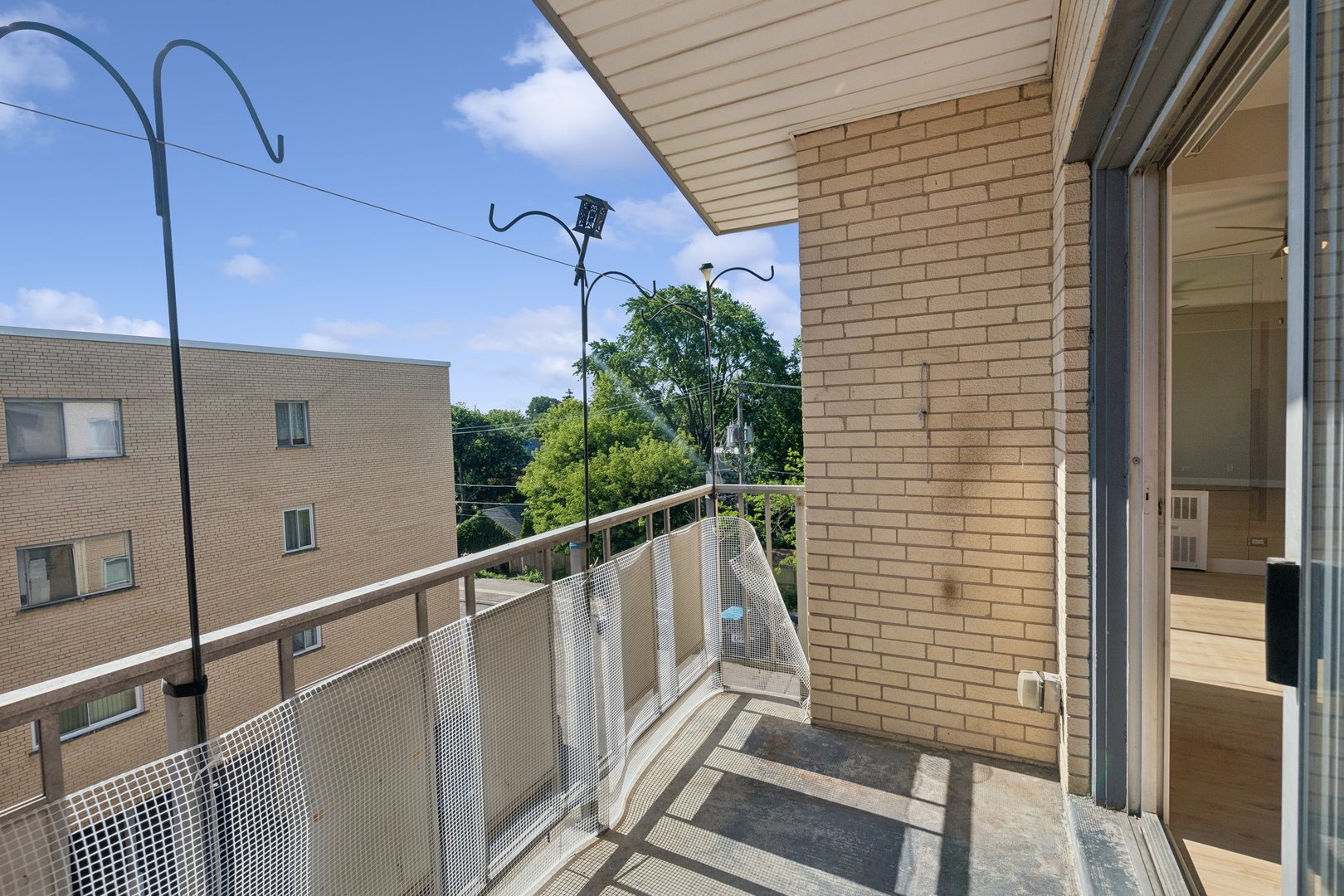 5251 Galitz Street Unit: 412