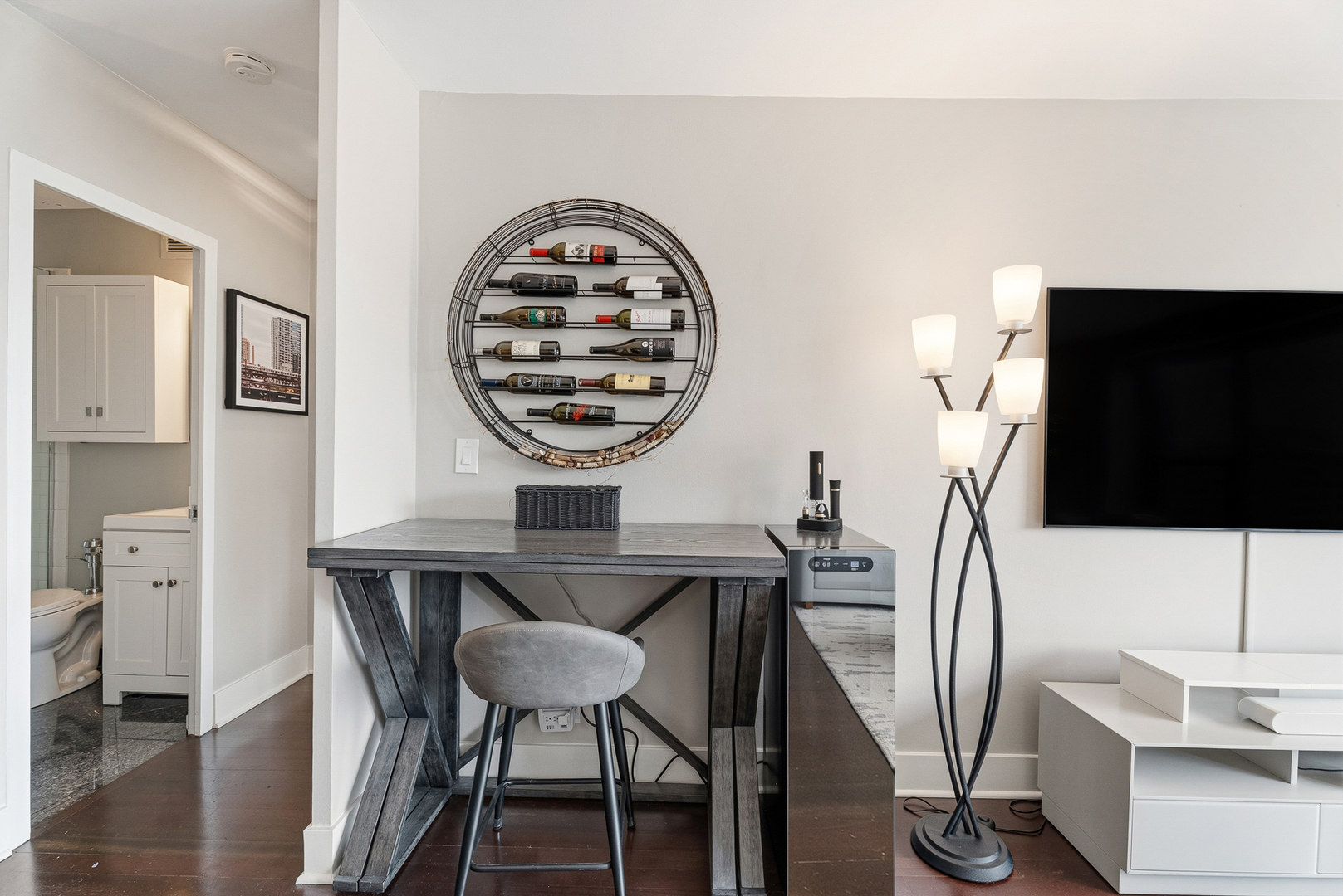 1550 N Lake Shore Drive Unit: 23F