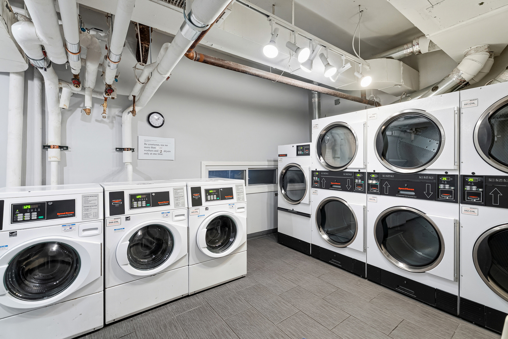 1550 N Lake Shore Drive Unit: 23F