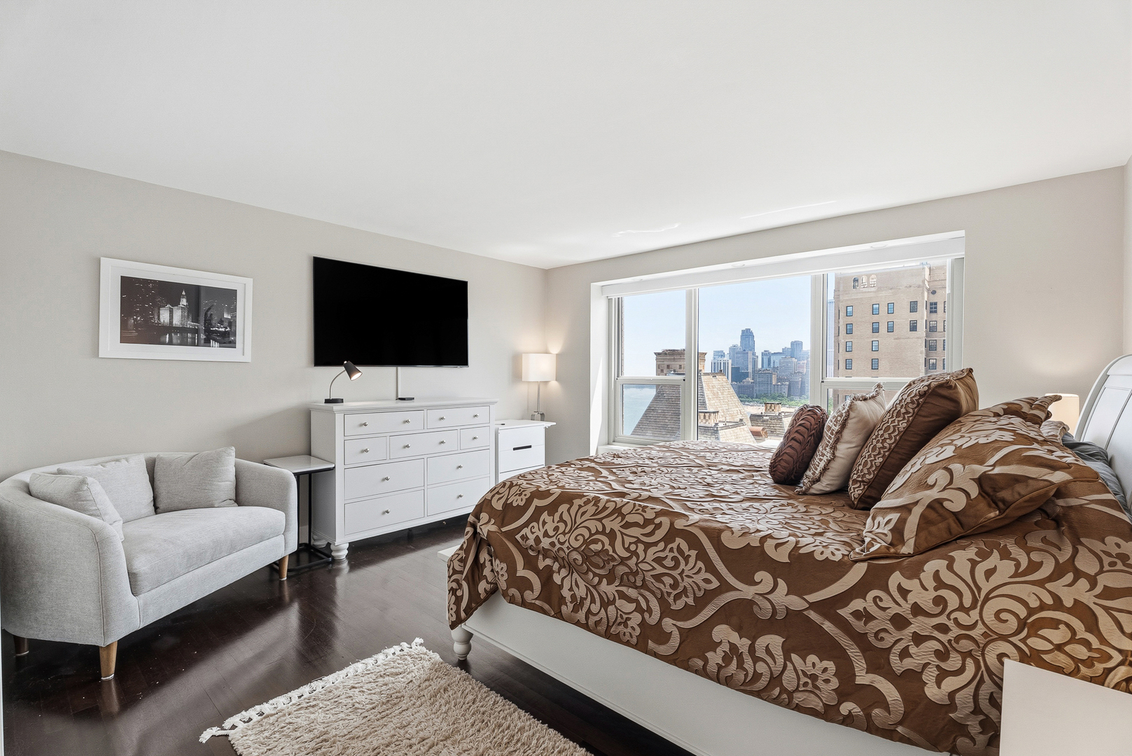 1550 N Lake Shore Drive Unit: 23F