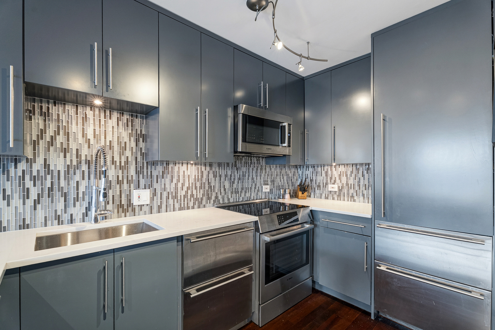 1550 N Lake Shore Drive Unit: 23F