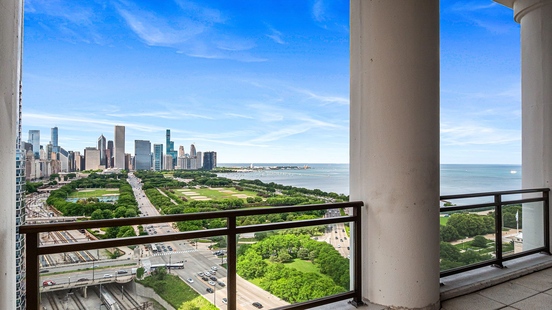 233 E 13th Street Unit: 1001