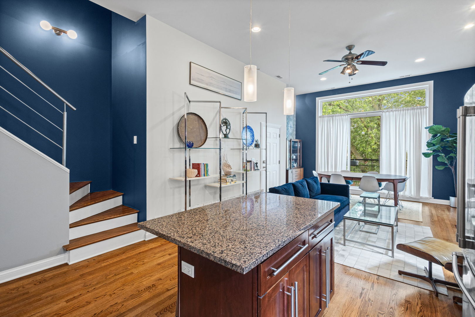 2623 W Evergreen Avenue Unit: 3E
