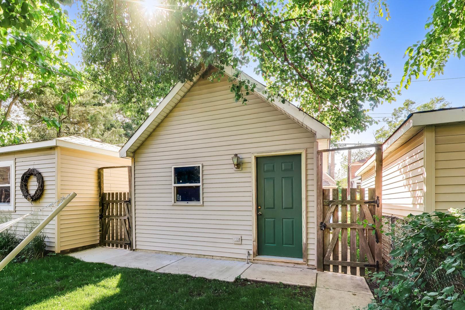 6438 N Oketo Avenue