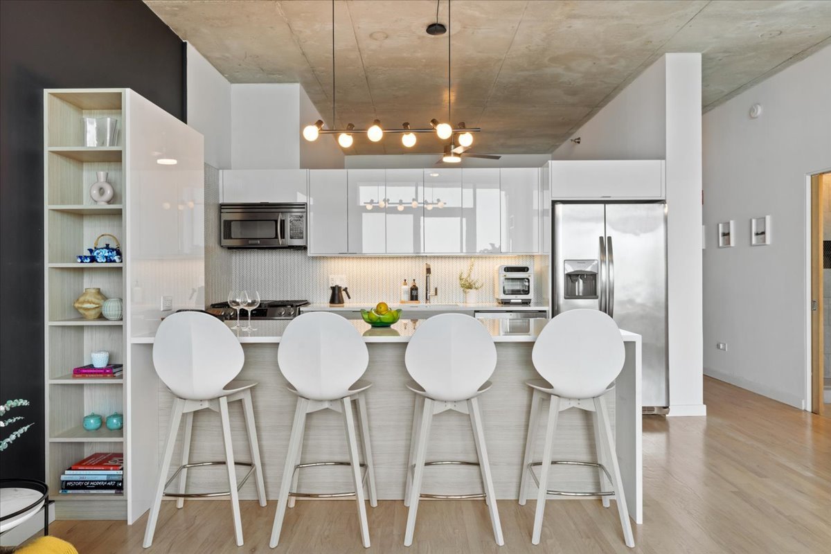 1720 S Michigan Avenue Unit: 2503