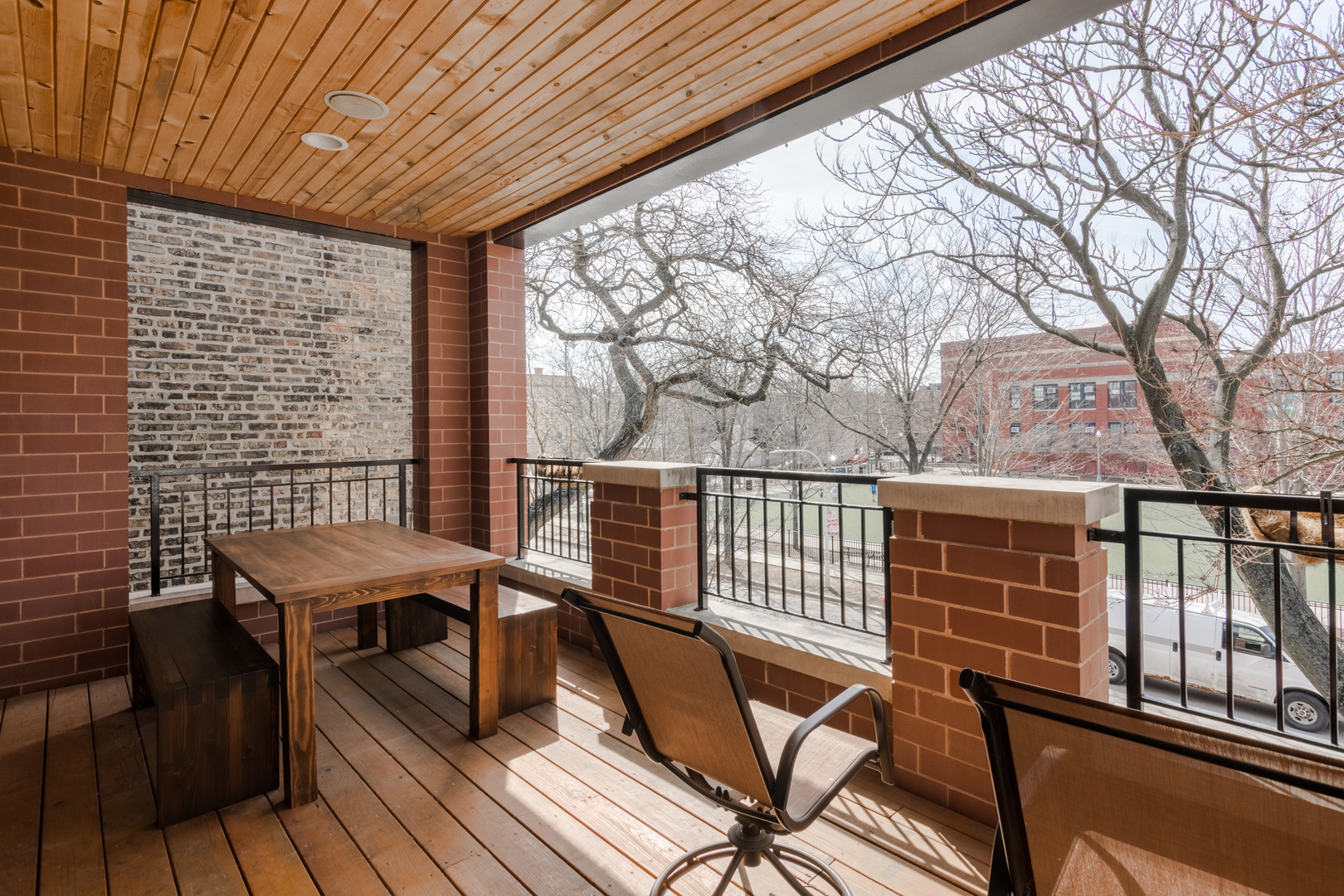 3315 N Seminary Avenue Unit: 2