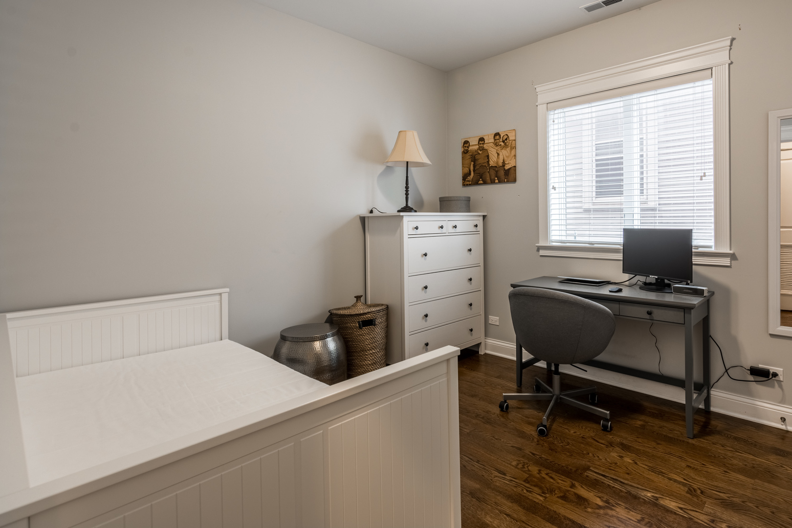 3315 N Seminary Avenue Unit: 2