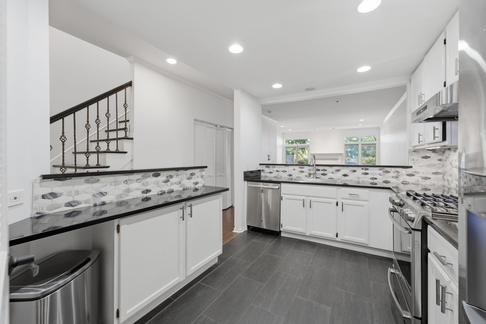 4268 W Harrington Lane