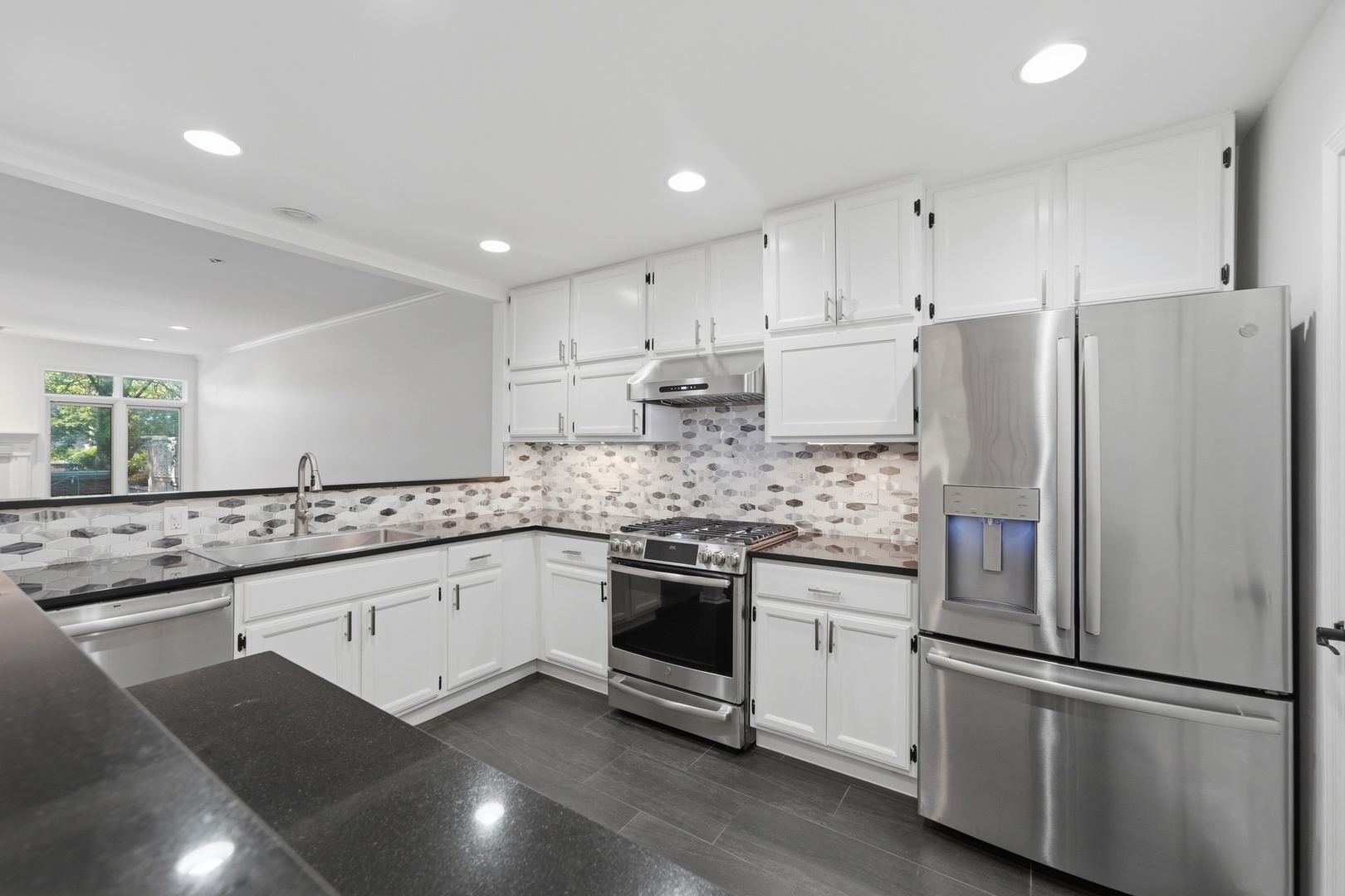 4268 W Harrington Lane