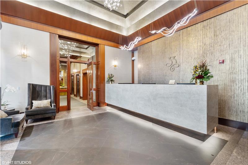 33 W Ontario Street Unit: 38F