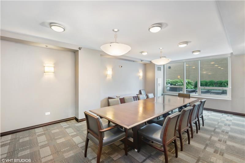 33 W Ontario Street Unit: 38F