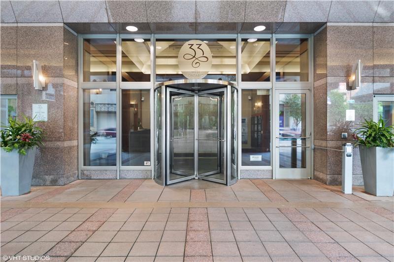 33 W Ontario Street Unit: 38F