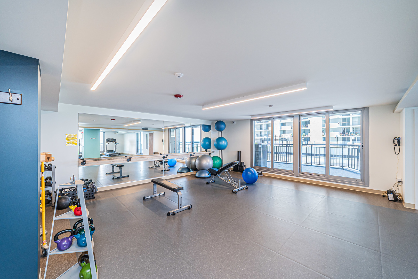 6007 N Sheridan Road Unit: 5J