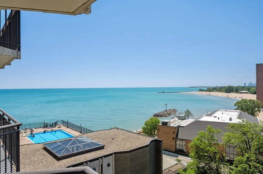 6007 N Sheridan Road Unit: 5J