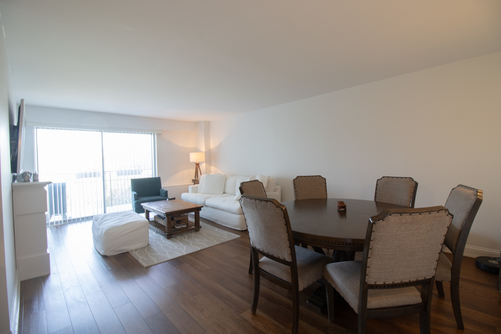 6833 N Kedzie Avenue Unit: 504