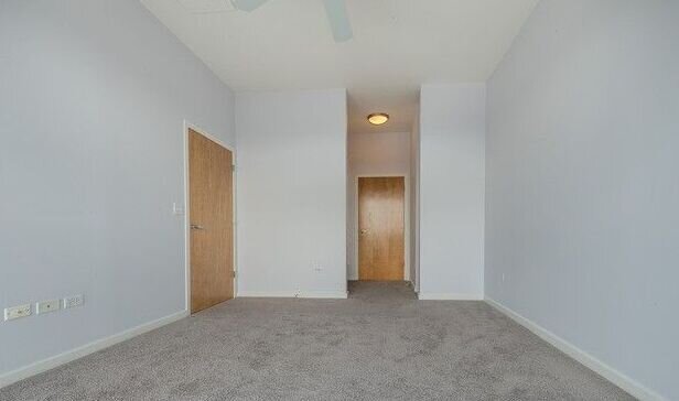 1845 S Michigan Avenue Unit: 2004