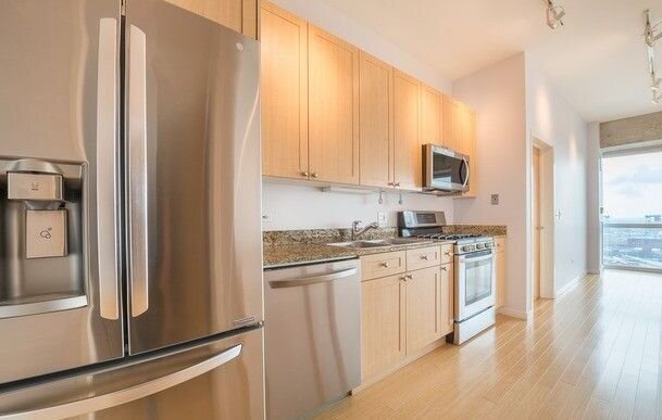 1845 S Michigan Avenue Unit: 2004