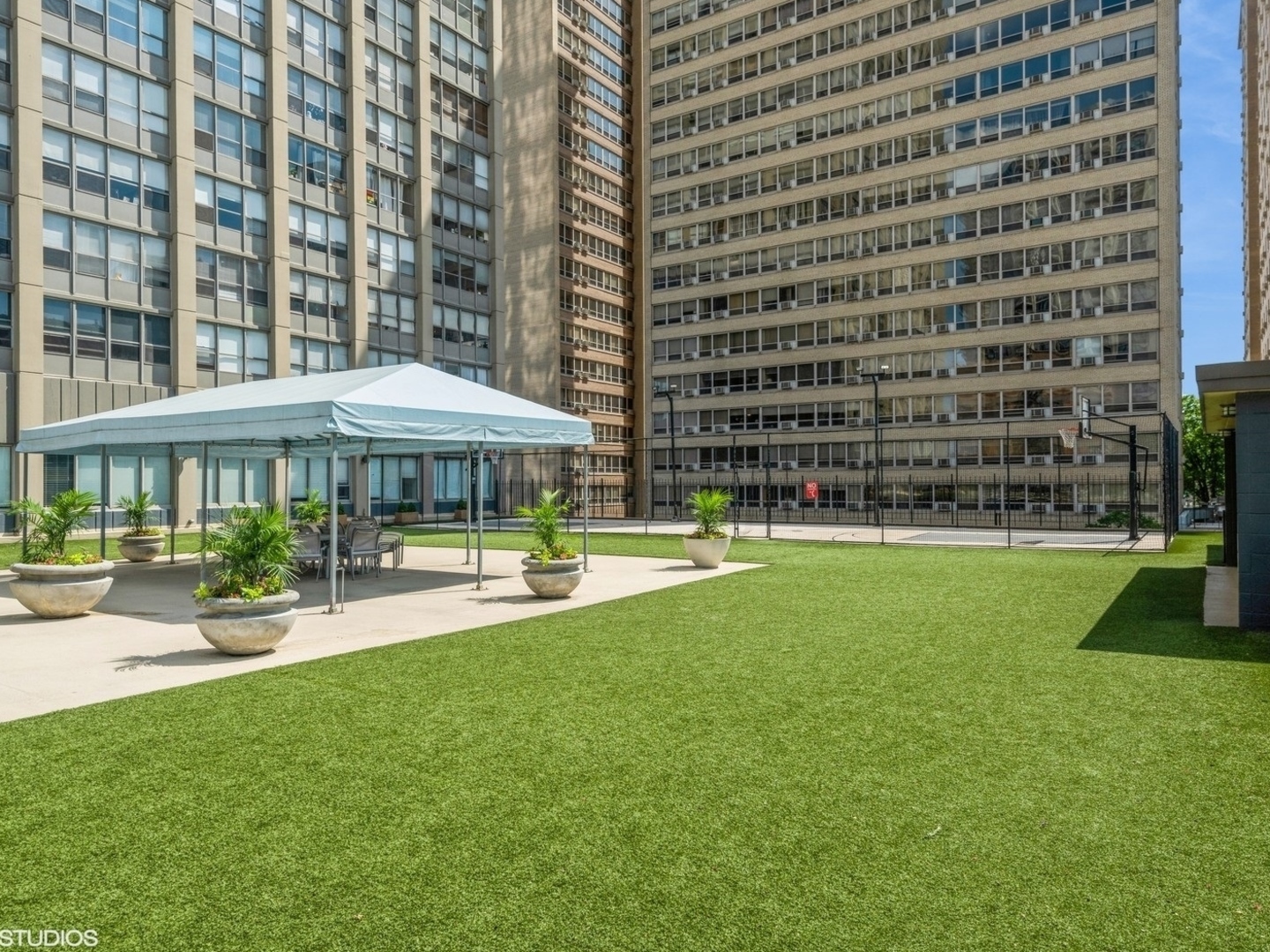 655 W Irving Park Road Unit: 5411