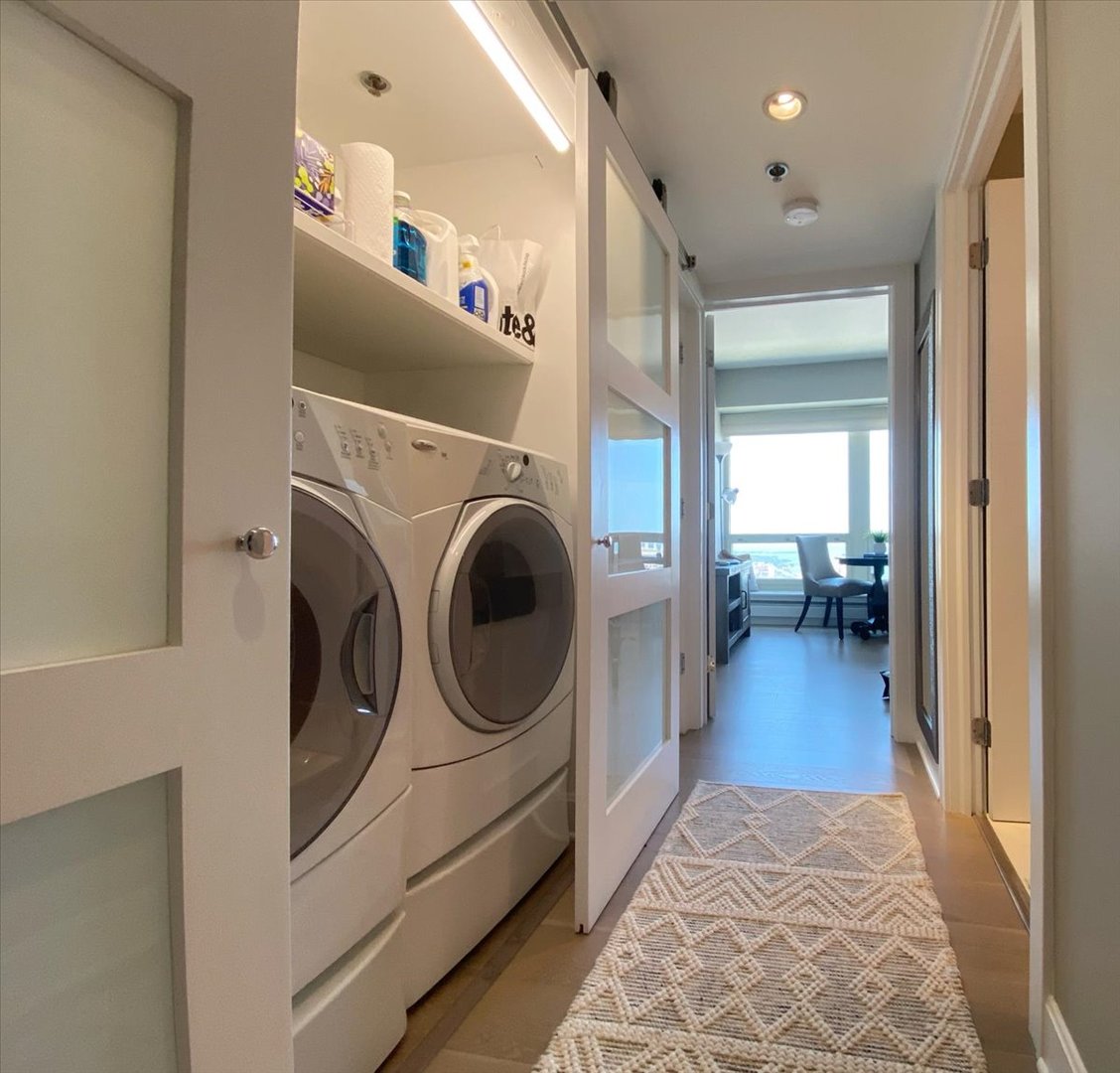 57 E Delaware Place Unit: 3905