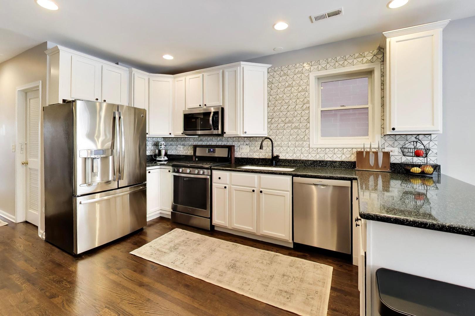 3250 N Damen Avenue Unit: 2