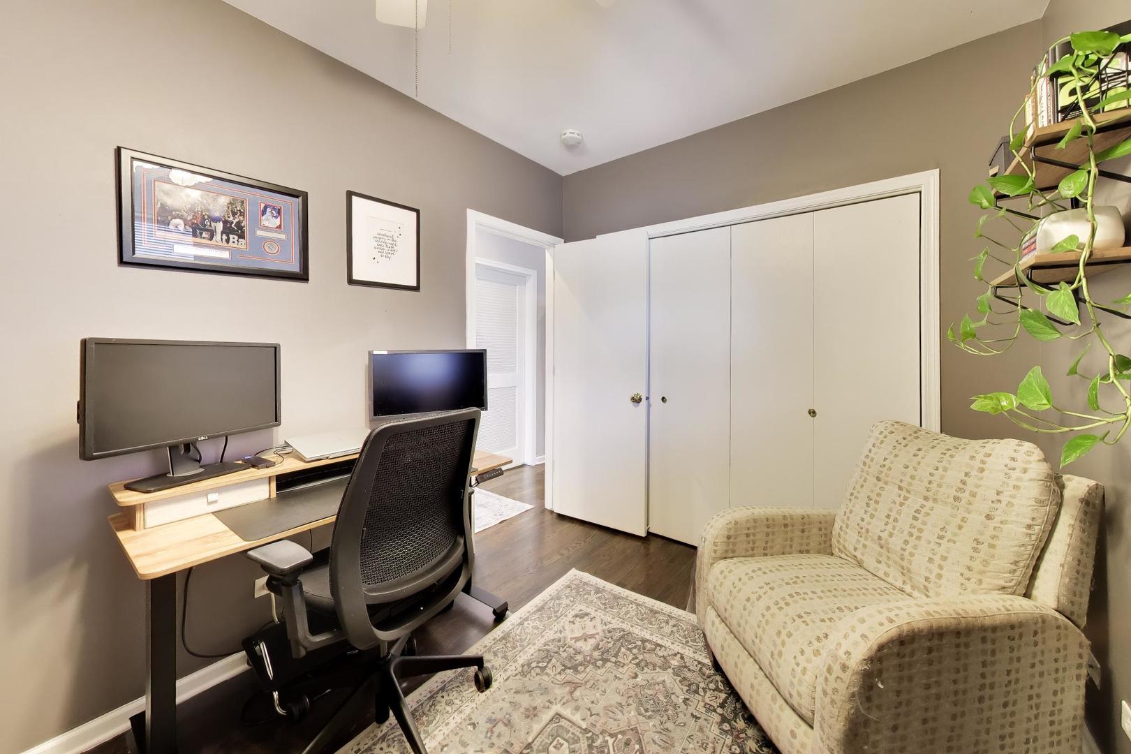 3250 N Damen Avenue Unit: 2