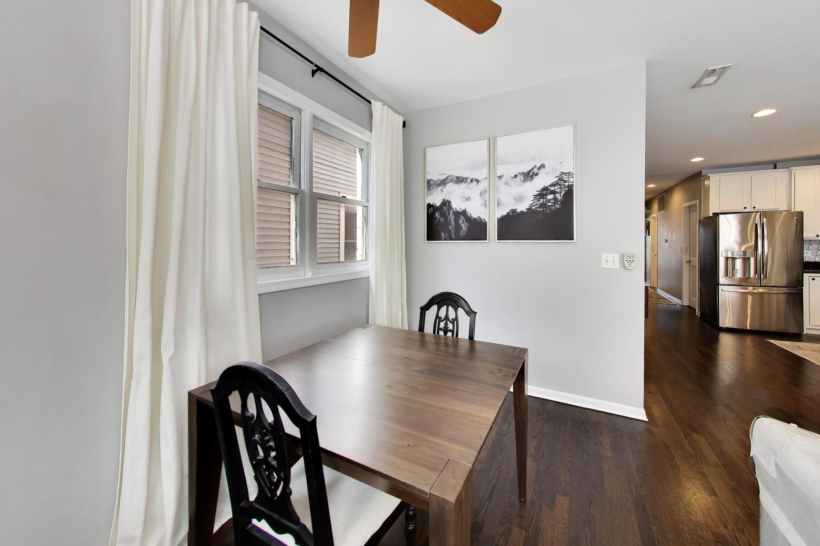 3250 N Damen Avenue Unit: 2