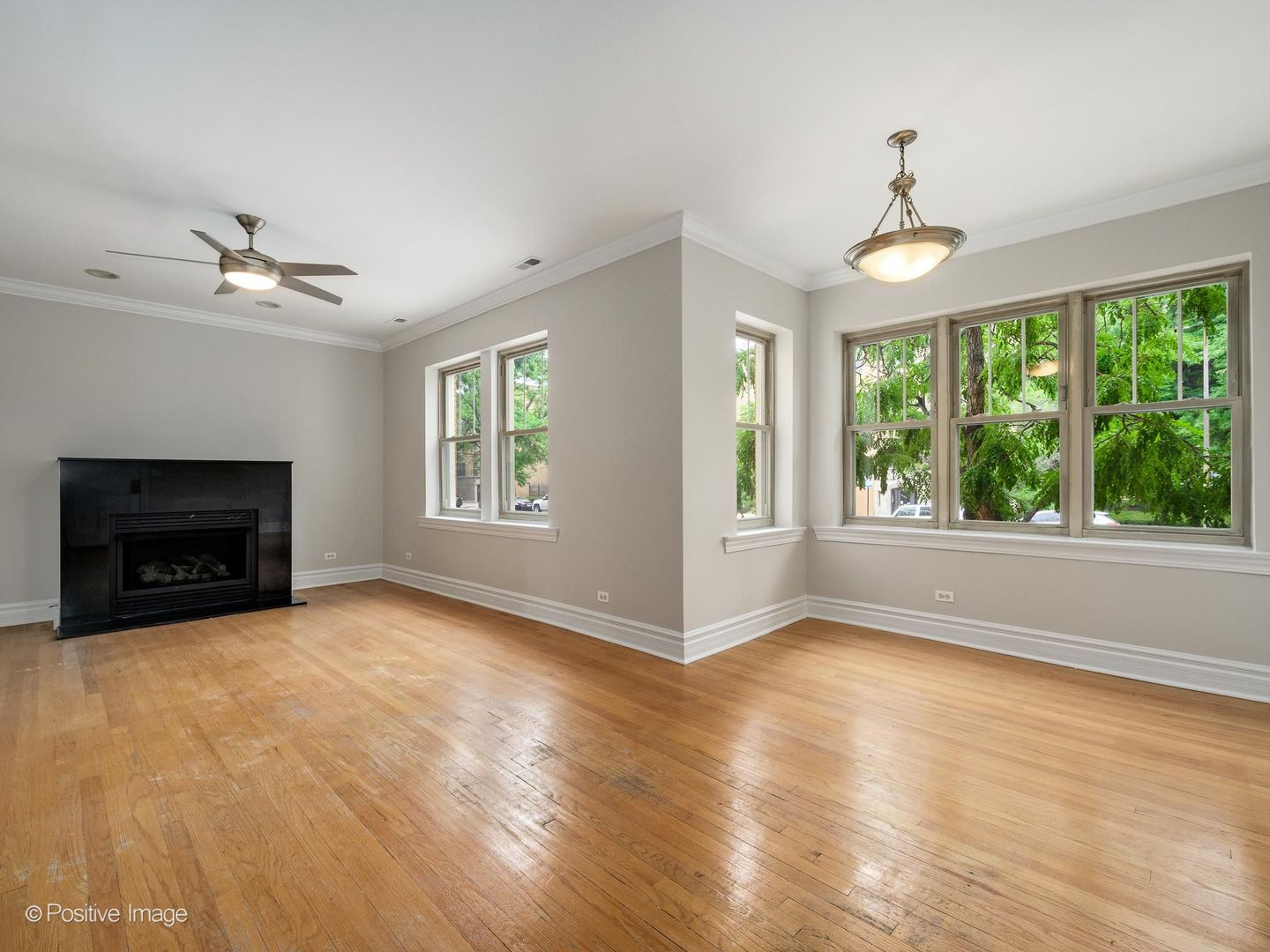 2129 N Kedzie Boulevard Unit: 1