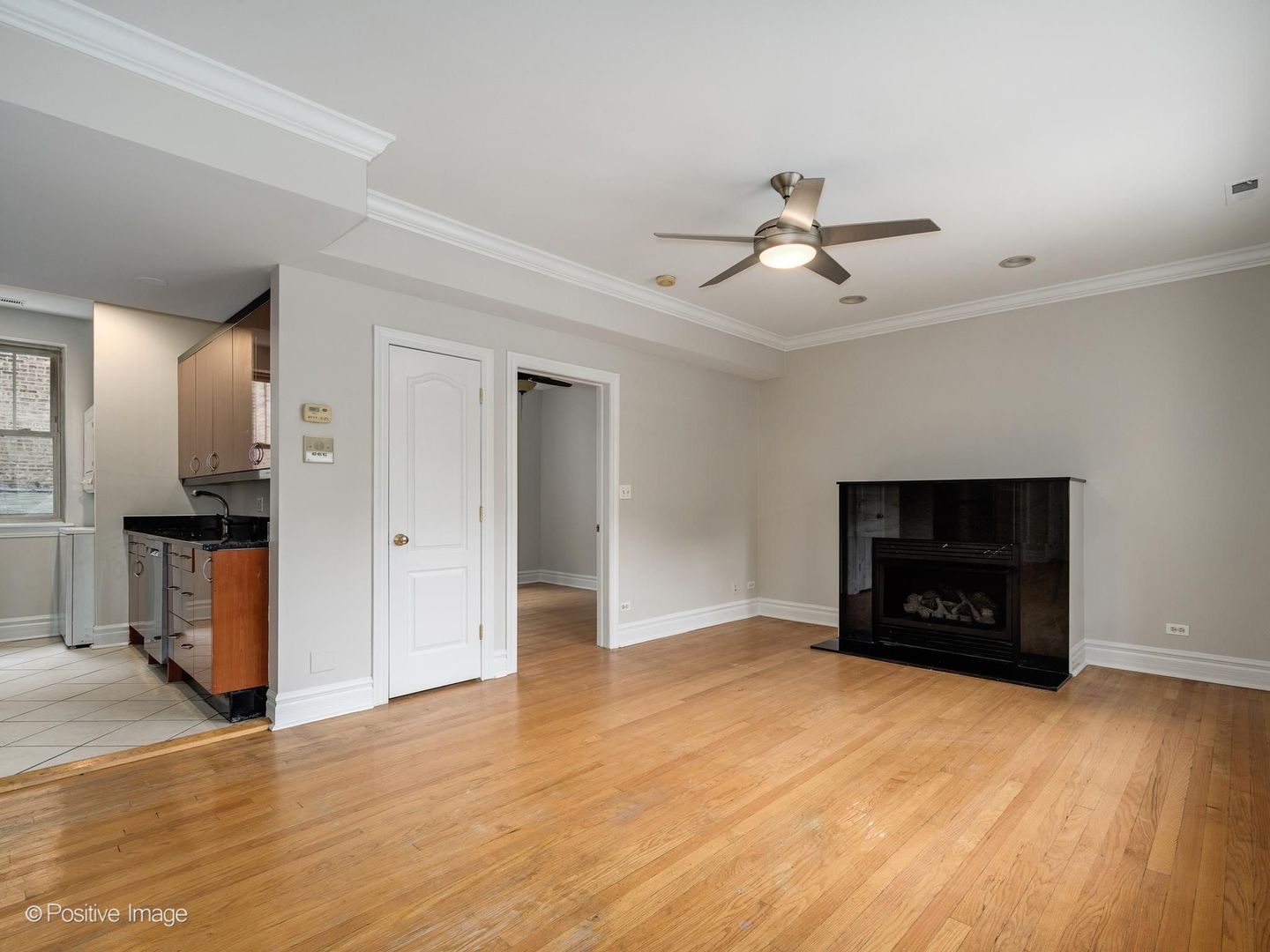 2129 N Kedzie Boulevard Unit: 1