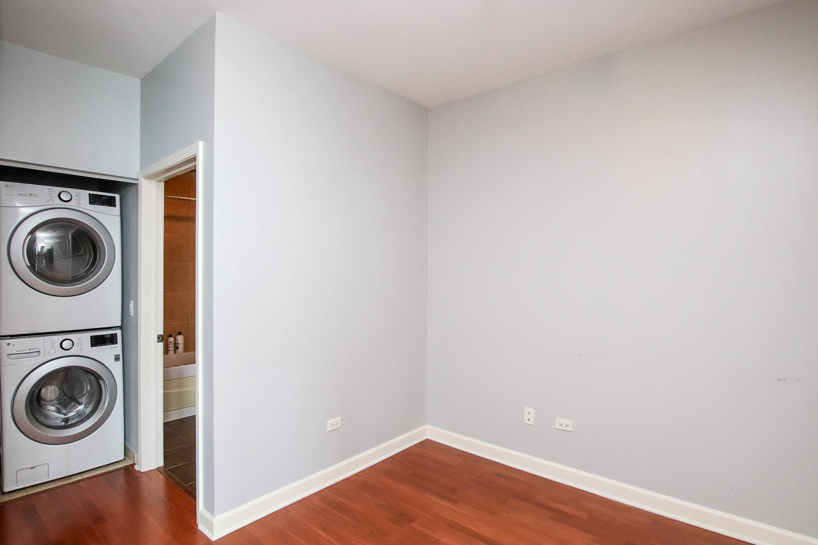 1841 S Calumet Avenue Unit: 1902